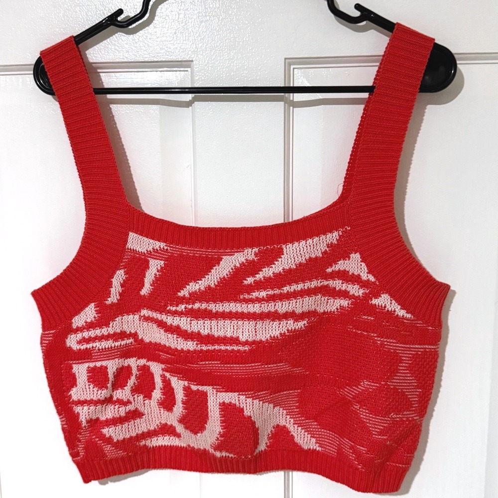 Callahan Knitwear Red White Abstract Graphic Knit Crop Top Tank Small 32020